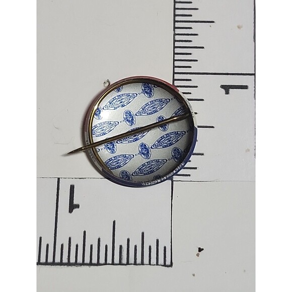 Vintage “Elect Russell for President” Pinback Button Political Memorabilia - Picture 3 of 4